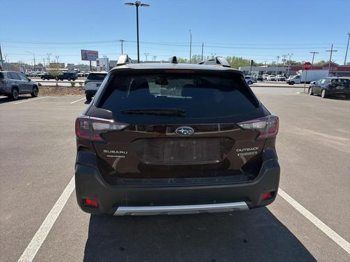 2023 Subaru Outback Touring XT
