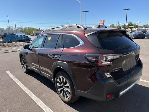 2023 Subaru Outback Touring XT