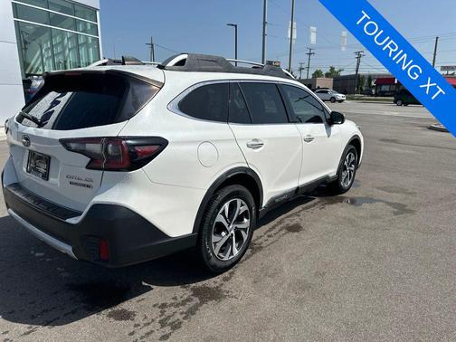 Crystal White Pearl 2020 Subaru Outback Touring XT