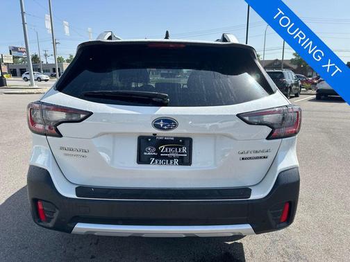 Crystal White Pearl 2020 Subaru Outback Touring XT