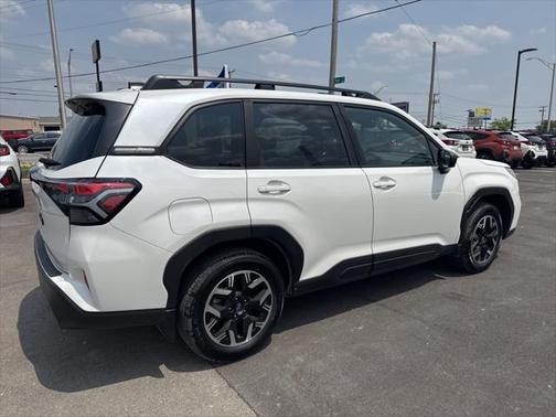 2025 Subaru Forester Premium