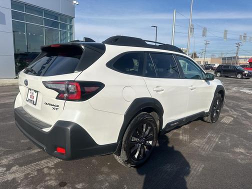 2025 Subaru Outback Onyx Edition XT