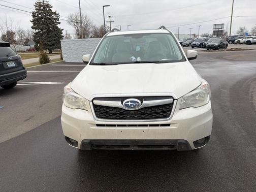 2016 Subaru Forester 2.5i Touring