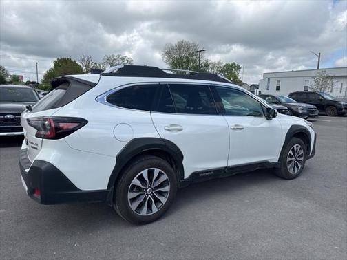2023 Subaru Outback Touring
