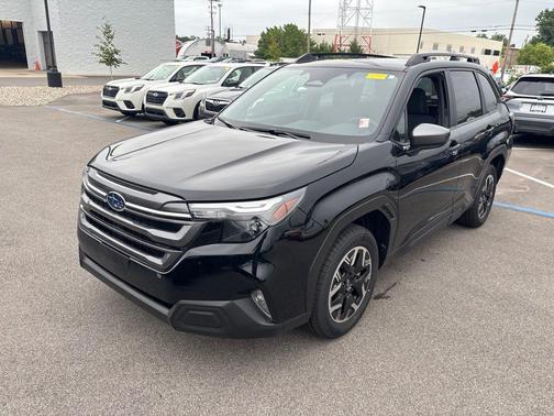 Crystal Black Silica 2025 Subaru Forester Premium