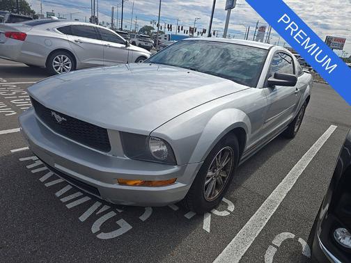 Silver 2008 Ford Mustang Premium