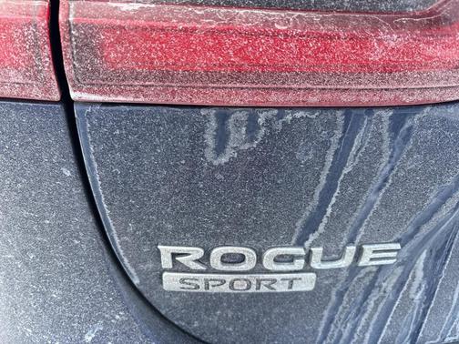 2021 Nissan Rogue Sport SL
