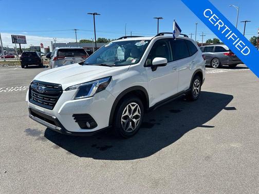 Crystal White Pearl 2022 Subaru Forester Premium