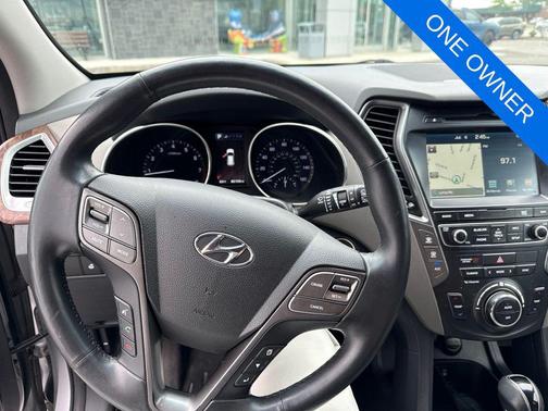 Frost 2017 Hyundai SANTA FE SE Ultimate