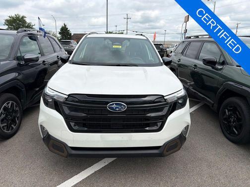 Crystal White Pearl 2025 Subaru Forester Sport