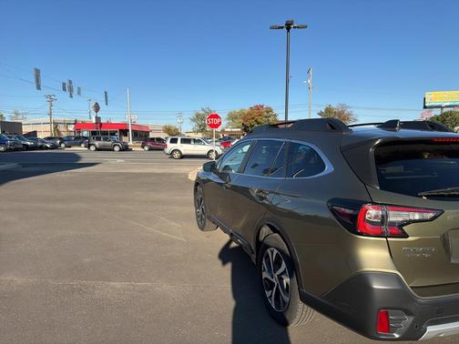 2022 Subaru Outback Limited