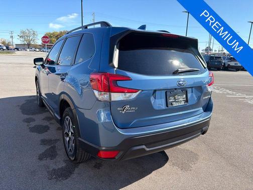 Horizon Blue Pearl 2020 Subaru Forester Premium