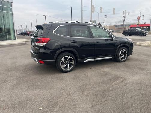 2023 Subaru Forester Touring