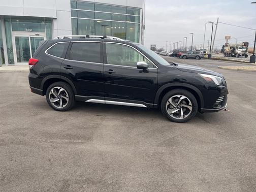 2023 Subaru Forester Touring