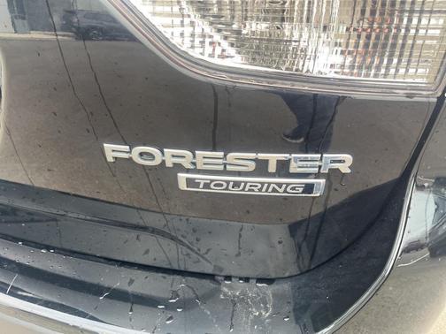 2023 Subaru Forester Touring