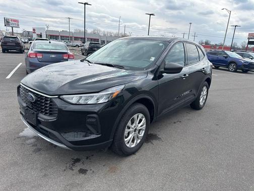 Black Metallic 2025 Ford Escape Active