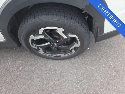 Crystal White Pearl 2023 Subaru Crosstrek Limited