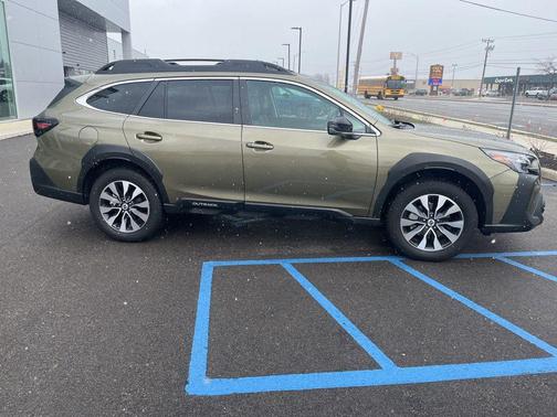 Autumn Green Metallic 2024 Subaru Outback Limited