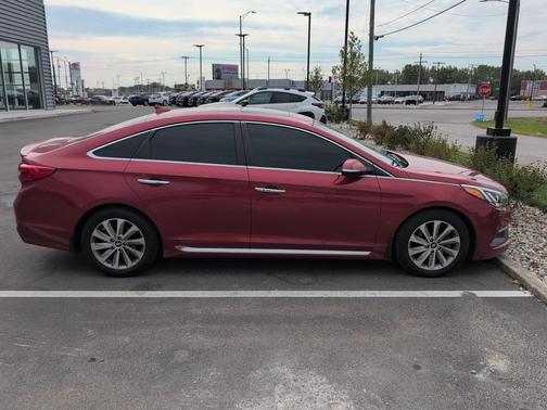 2017 Hyundai SONATA Sport