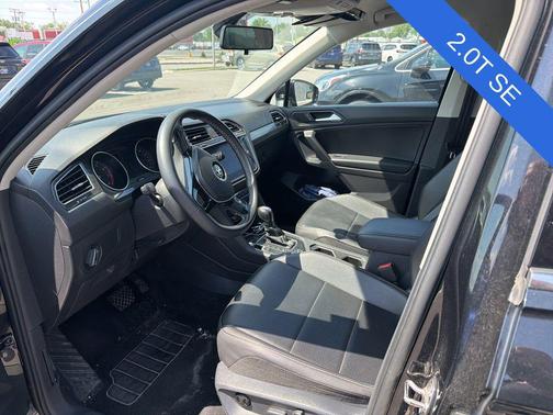 Black 2021 Volkswagen Tiguan 2.0T SE 4MOTION