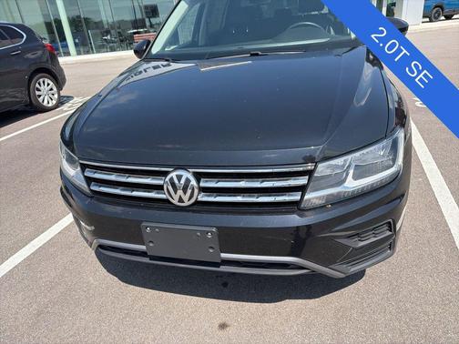 Black 2021 Volkswagen Tiguan 2.0T SE 4MOTION