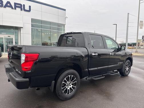 2021 Nissan Titan SV