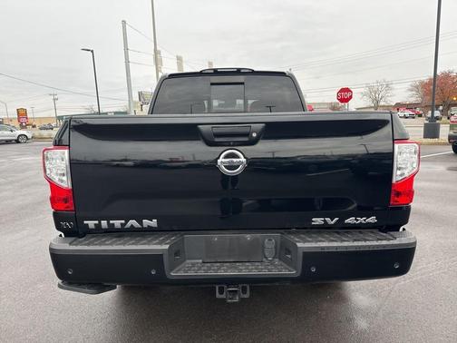 2021 Nissan Titan SV