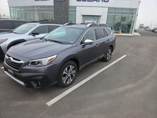 2022 Subaru Outback Touring XT