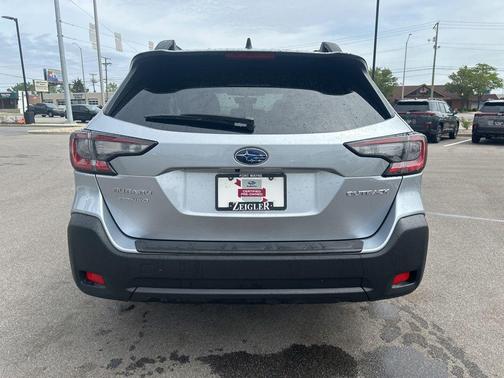 Ice Silver Metallic 2025 Subaru Outback Premium