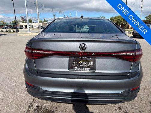 Platinum Gray Metallic 2025 Volkswagen Jetta 1.5T S