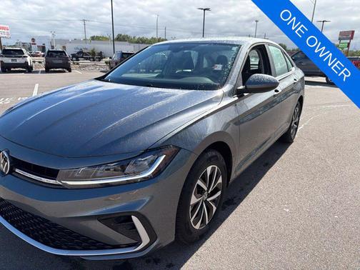 Platinum Gray Metallic 2025 Volkswagen Jetta 1.5T S