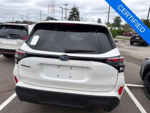 Crystal White Pearl 2025 Subaru Forester Premium