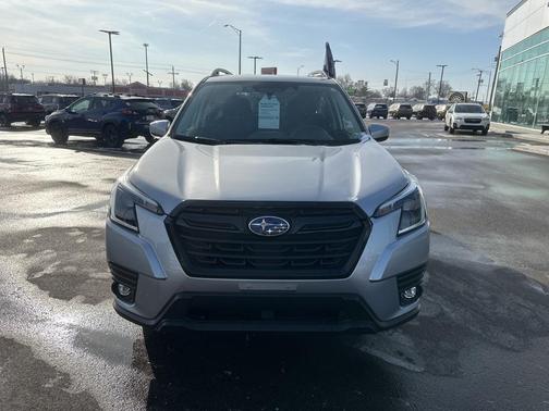 2024 Subaru Forester Premium