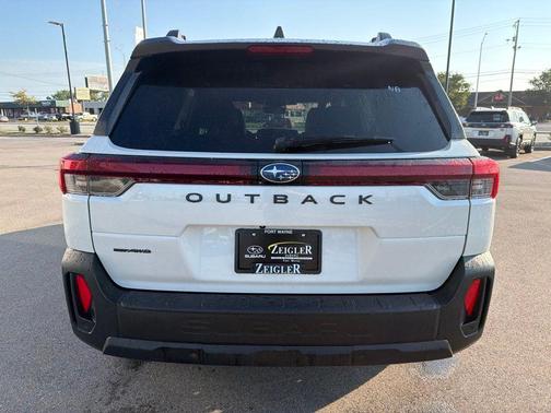 Crystal White Pearl 2026 Subaru Outback Touring XT