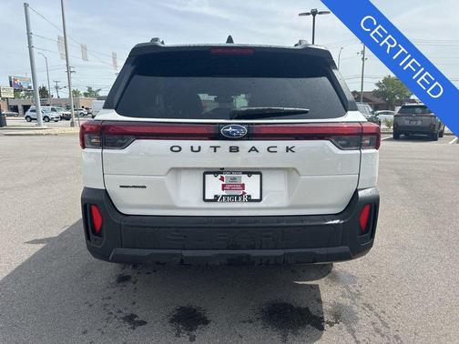 Crystal White Pearl 2026 Subaru Outback Limited