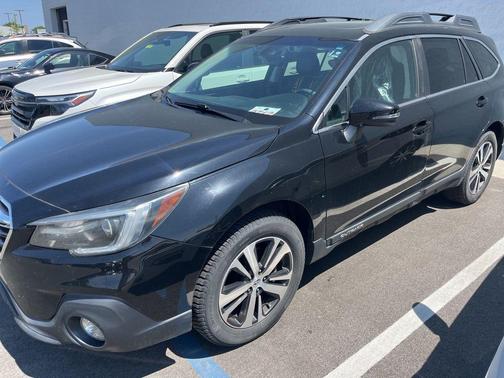 Black 2019 Subaru Outback 2.5i Limited
