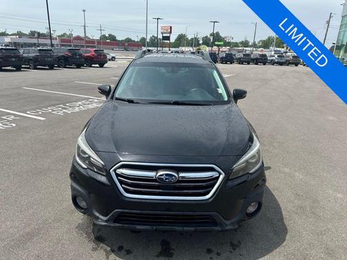 Crystal Black Silica 2019 Subaru Outback 2.5i Limited