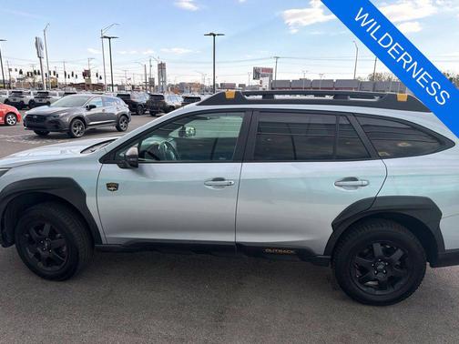 Ice Silver Metallic 2023 Subaru Outback Wilderness