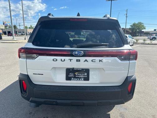 Crystal White Pearl 2026 Subaru Outback Limited XT