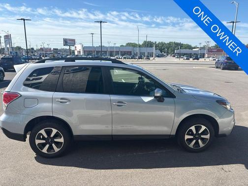 Silver 2017 Subaru Forester 2.5i Premium