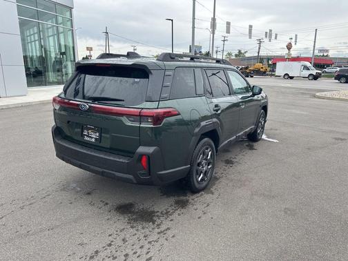 Deep Emerald Green Pearl 2026 Subaru Outback Premium