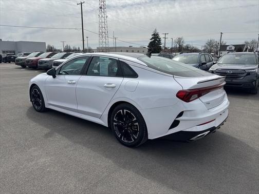 2022 Kia K5 GT-Line