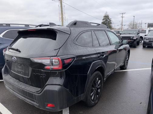 2025 Subaru Outback Onyx Edition XT
