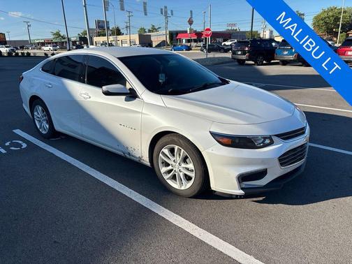 Iridescent Pearl Tricoat 2018 Chevrolet Malibu LT