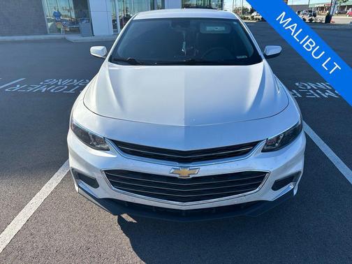 Iridescent Pearl Tricoat 2018 Chevrolet Malibu LT