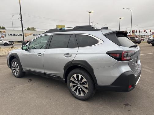 2025 Subaru Outback Touring