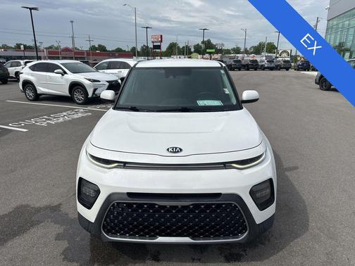 Snow White Pearl 2020 Kia Soul EX