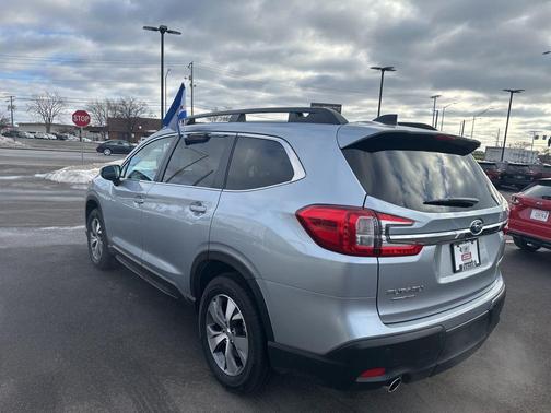 2025 Subaru Ascent Premium 8-Passenger