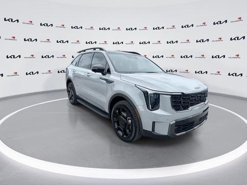 Wolf Gray 2025 Kia Sorento SX