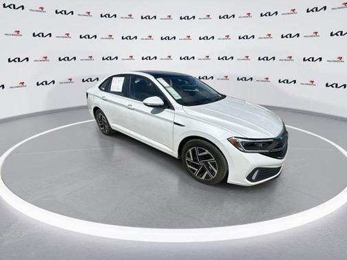 2022 Volkswagen Jetta 1.4T SEL